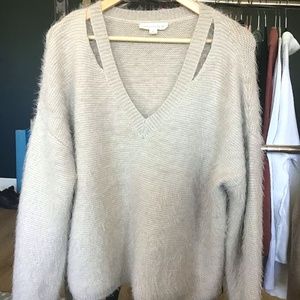 LOVESTITCH V Neck Fuzzy Sweater